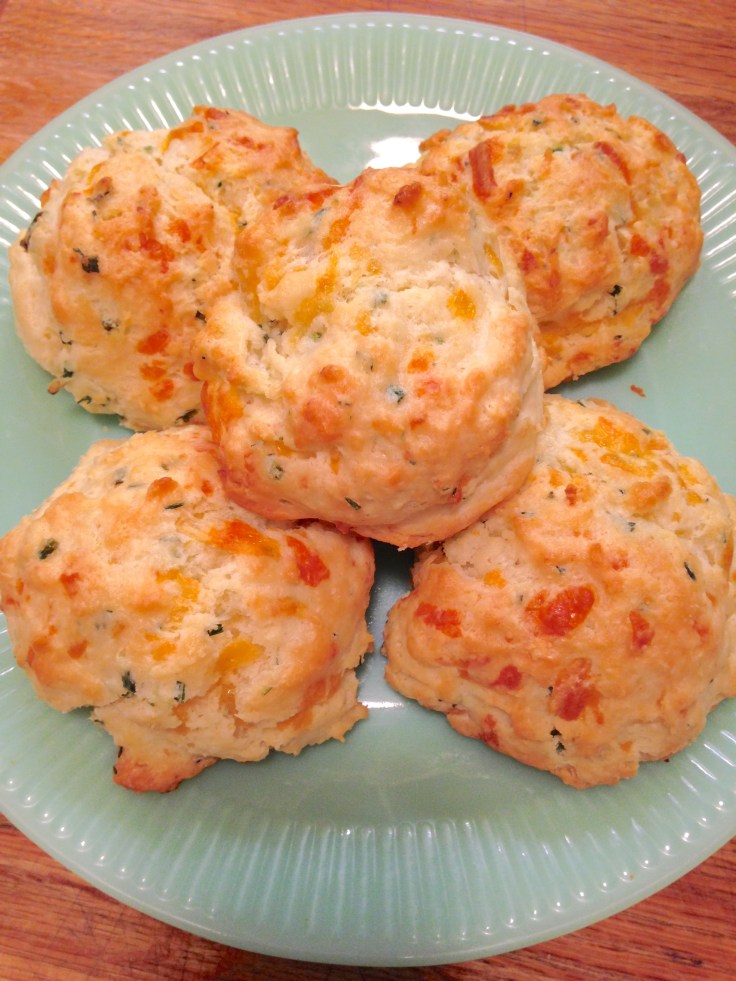 garlic cheddar biscuits