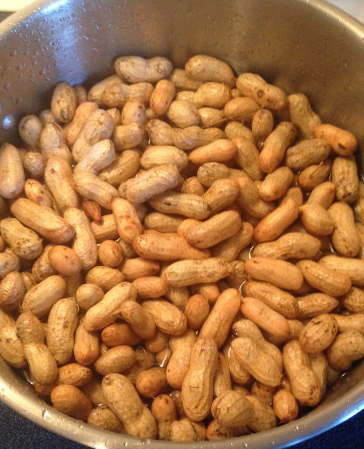 Boiling peanuts